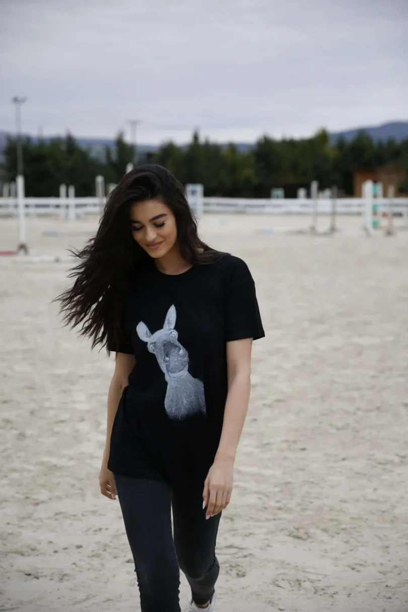 Donkey Love T-shirt 2056
